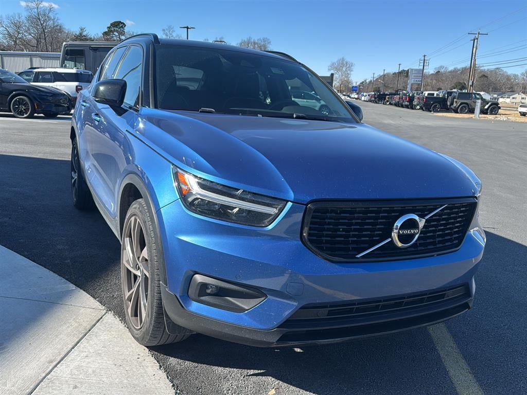 2021 Volvo XC40 R-Design