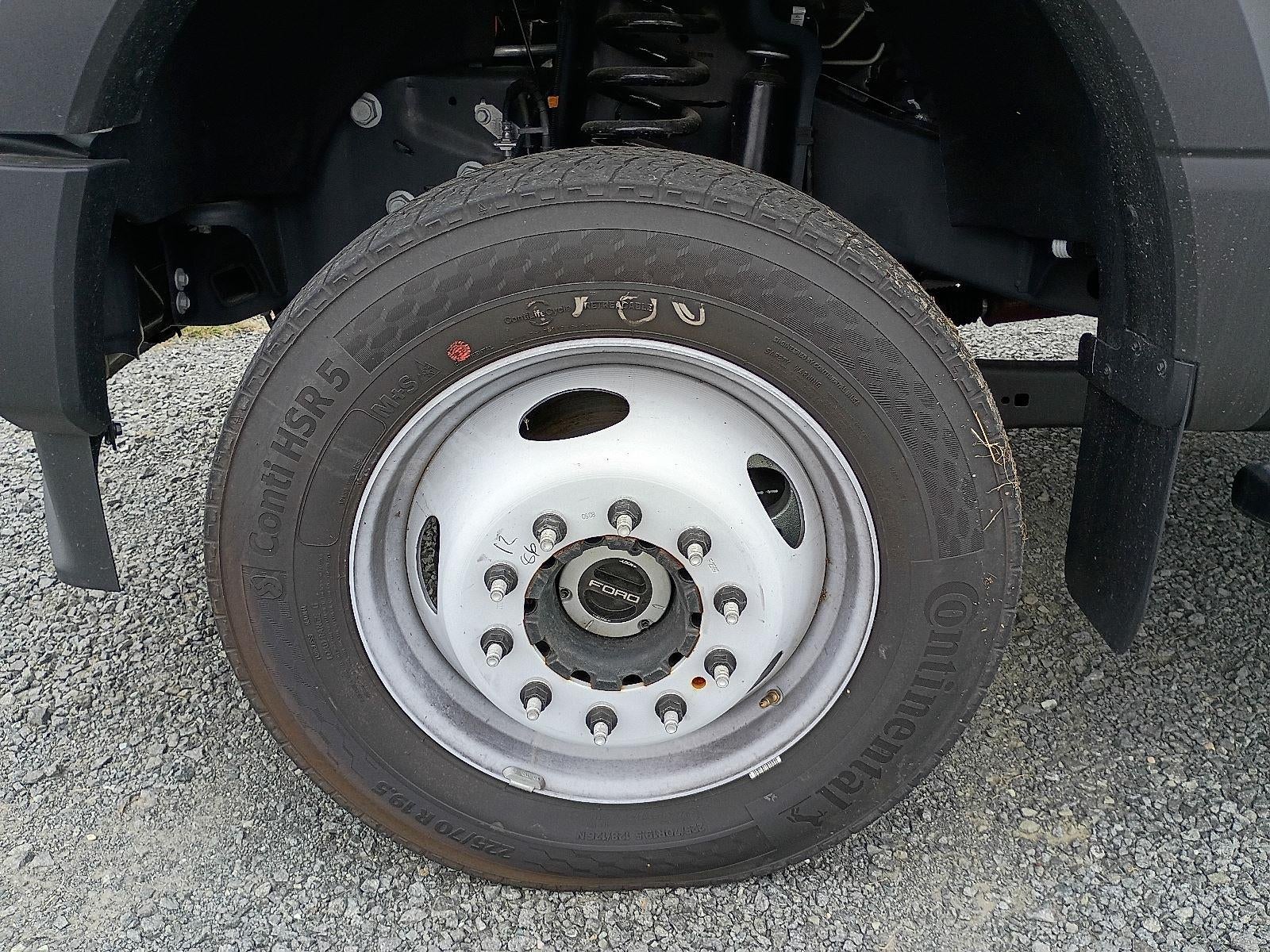 2024 Ford Super Duty F-450 DRW XL