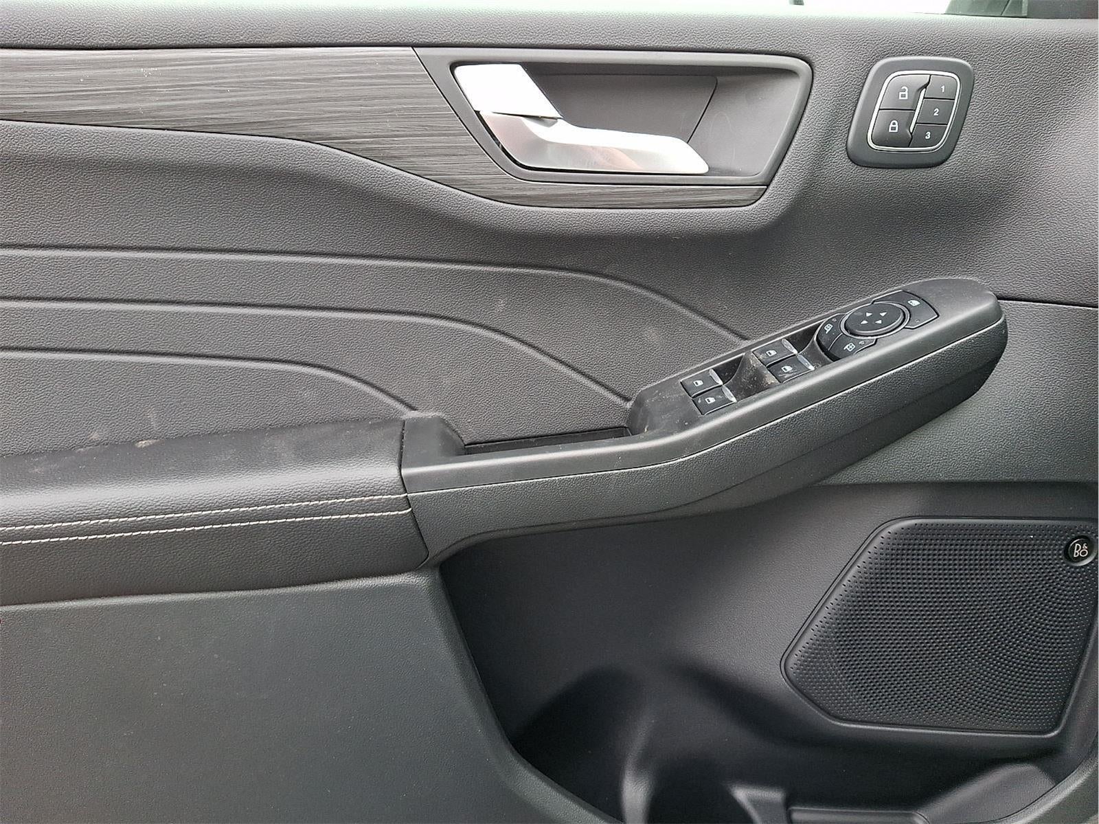 2026 Ford Escape Platinum