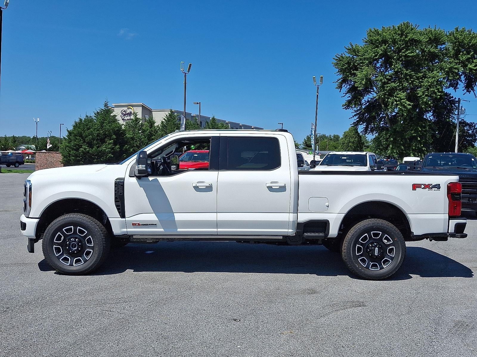2025 Ford Super Duty F-250 Platinum
