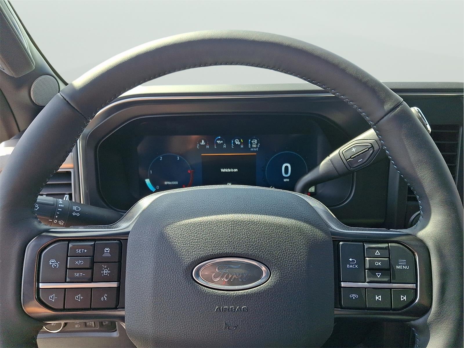 2025 Ford Super Duty F-350 Platinum