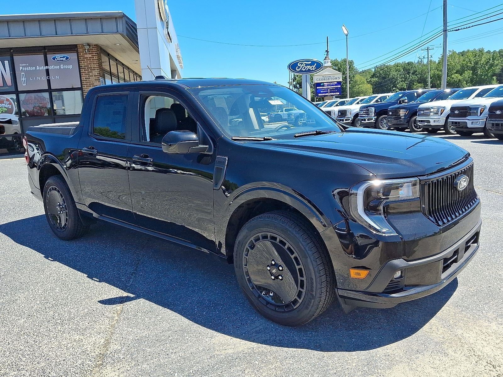 2025 Ford Maverick Lobo Standard