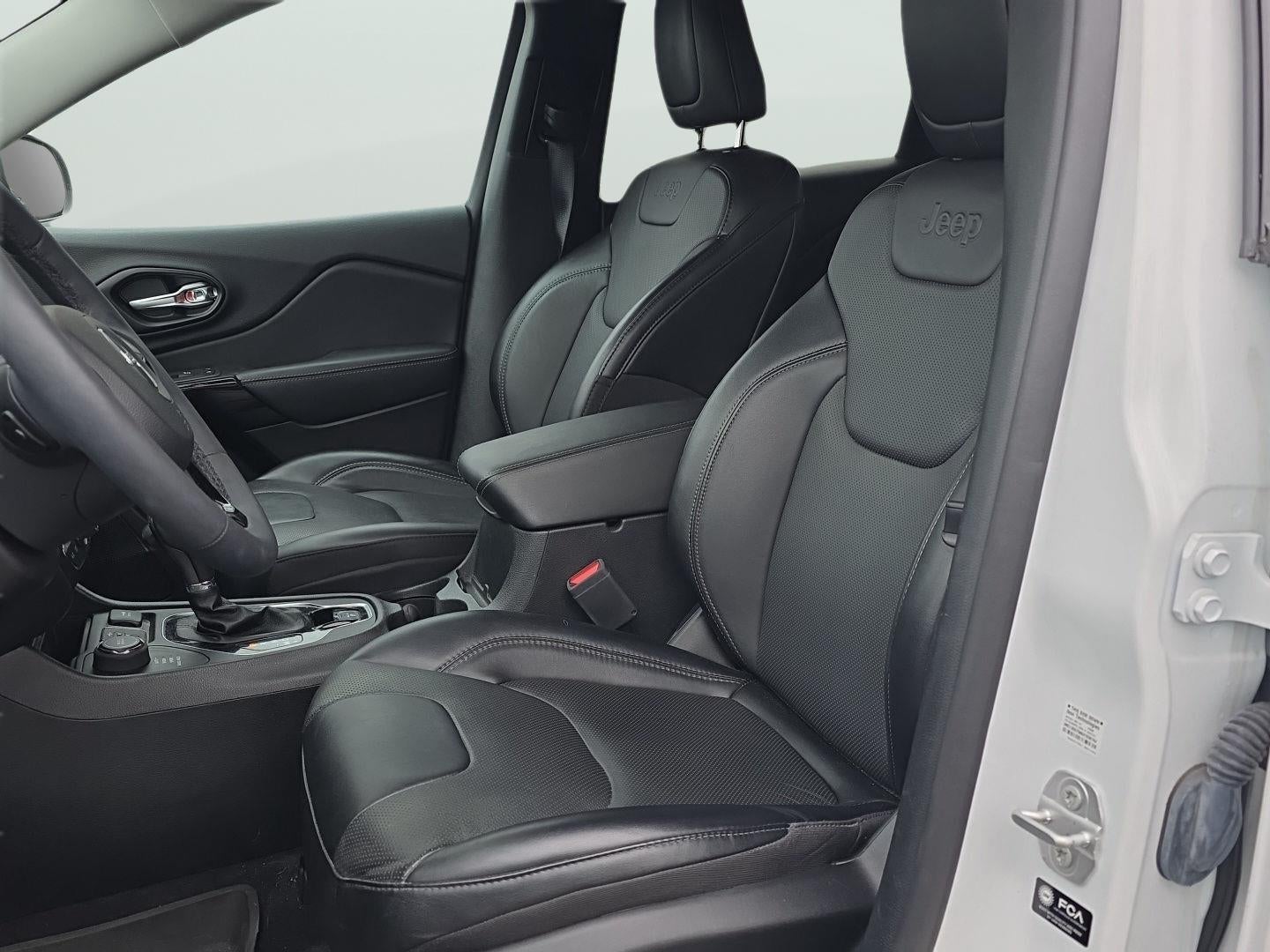 2023 Jeep Cherokee Altitude Lux