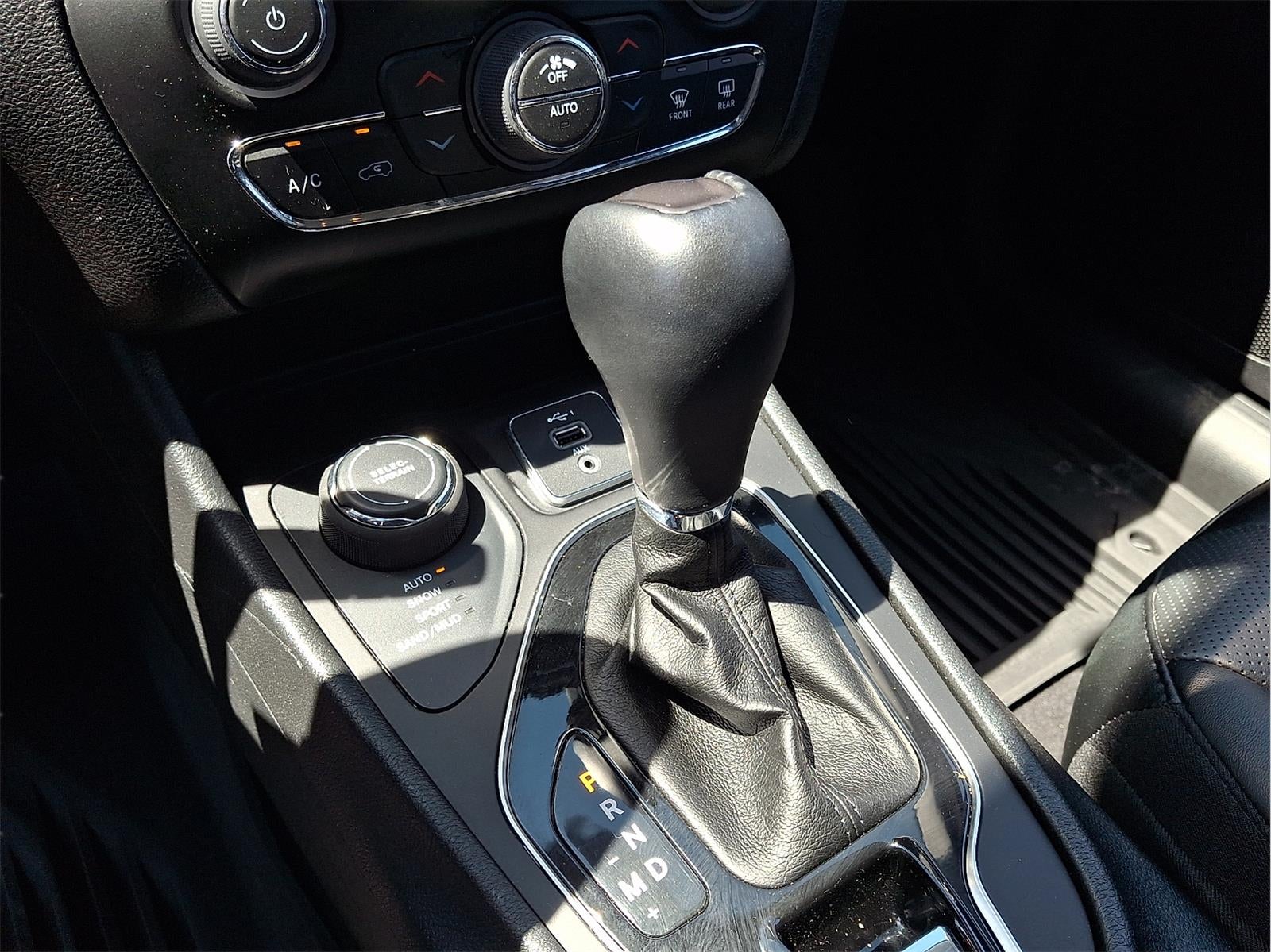 2023 Jeep Cherokee Altitude Lux