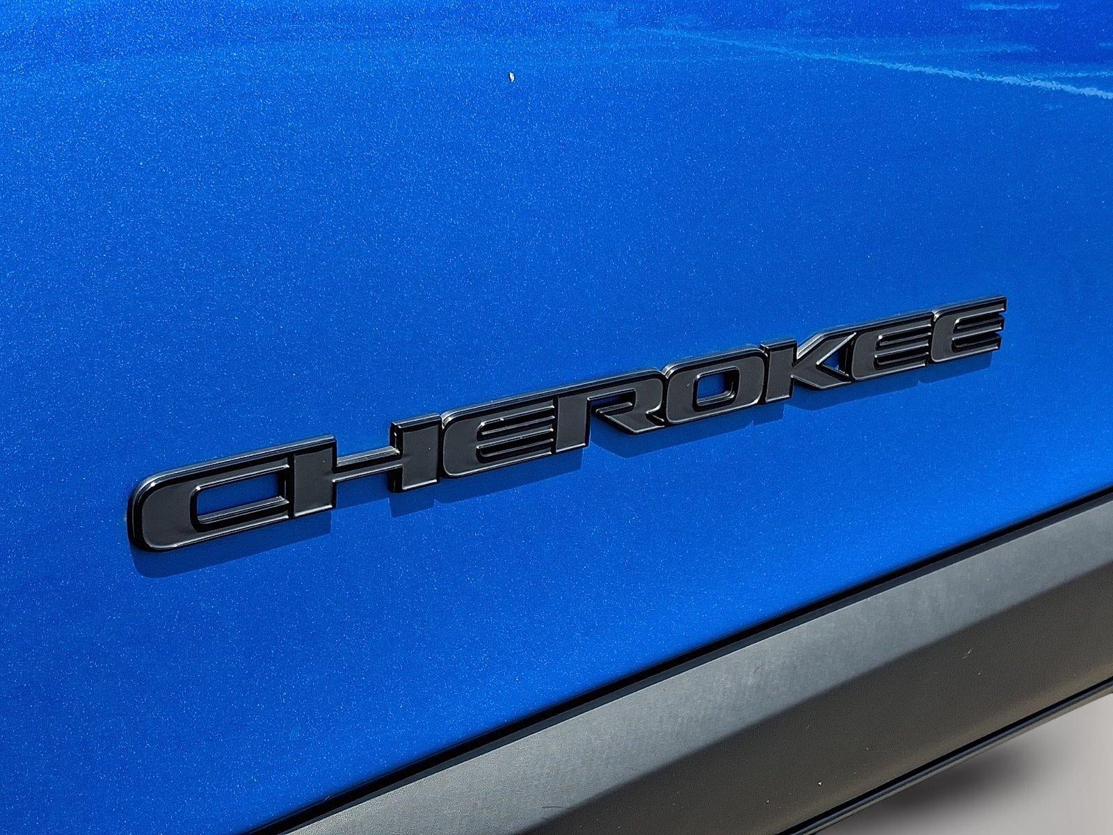 2023 Jeep Cherokee Altitude Lux