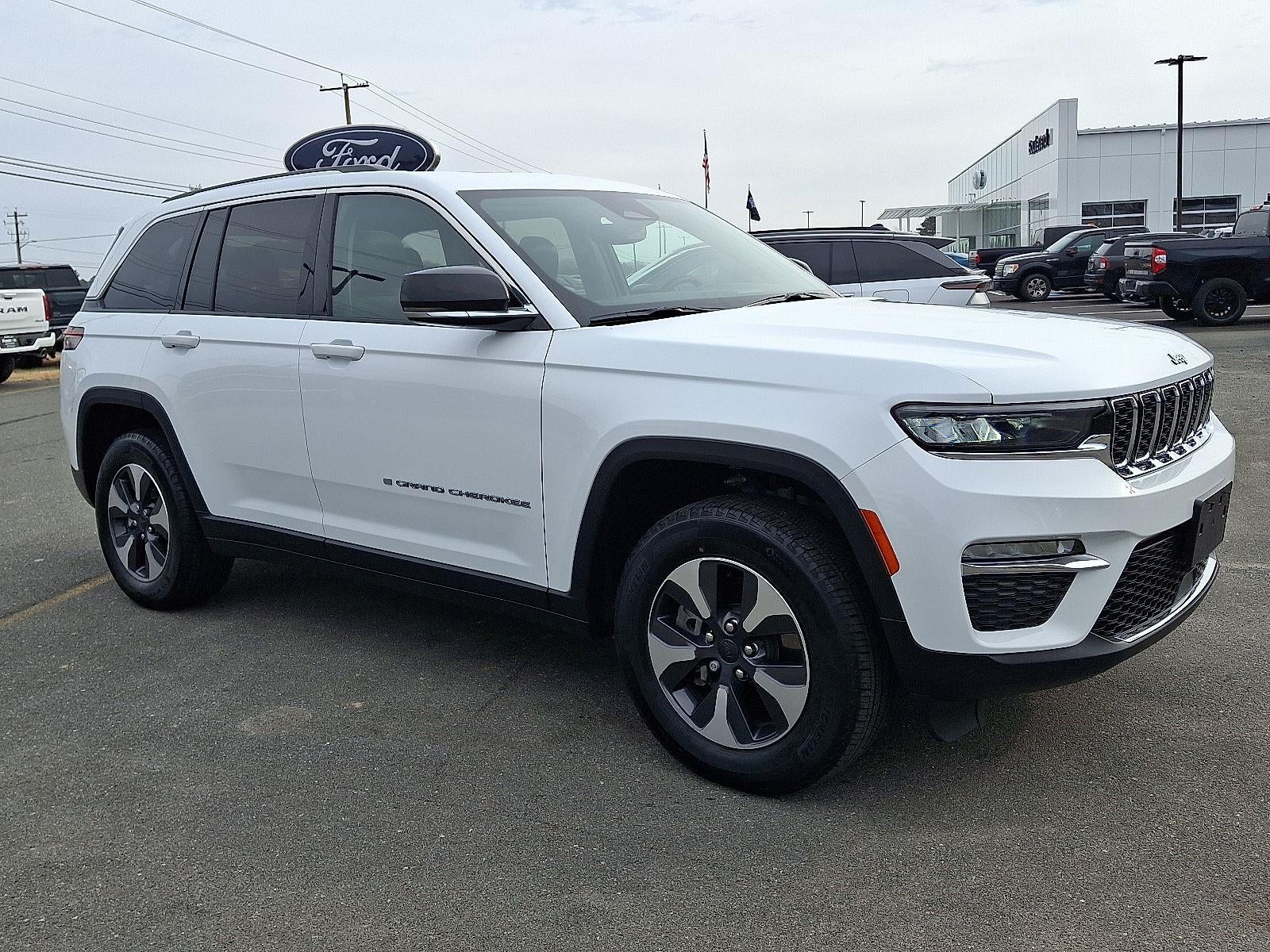 2022 Jeep Grand Cherokee 4xe BASE