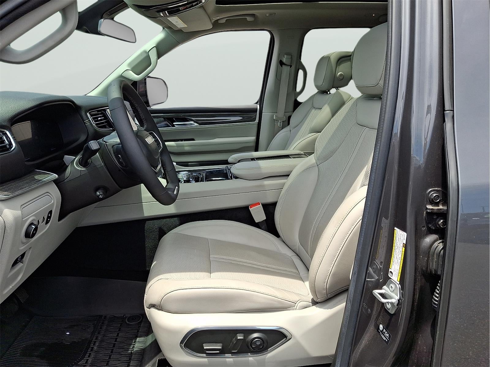 2022 Jeep Wagoneer Series III