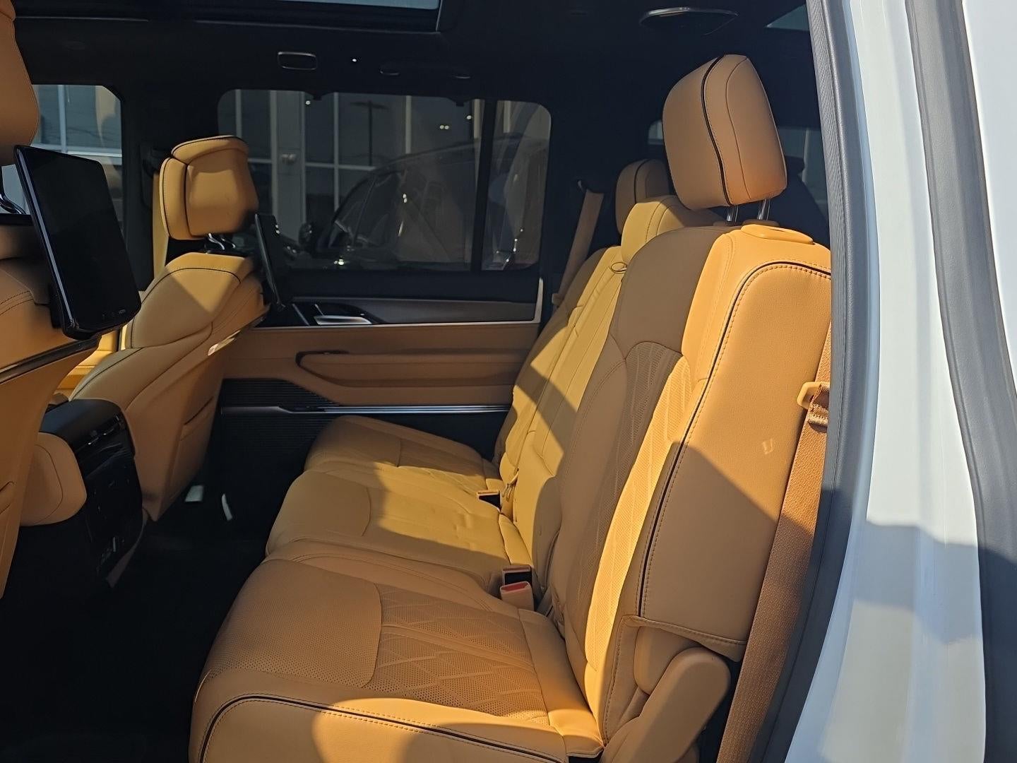 2024 Jeep Grand Wagoneer Series III Obsidian