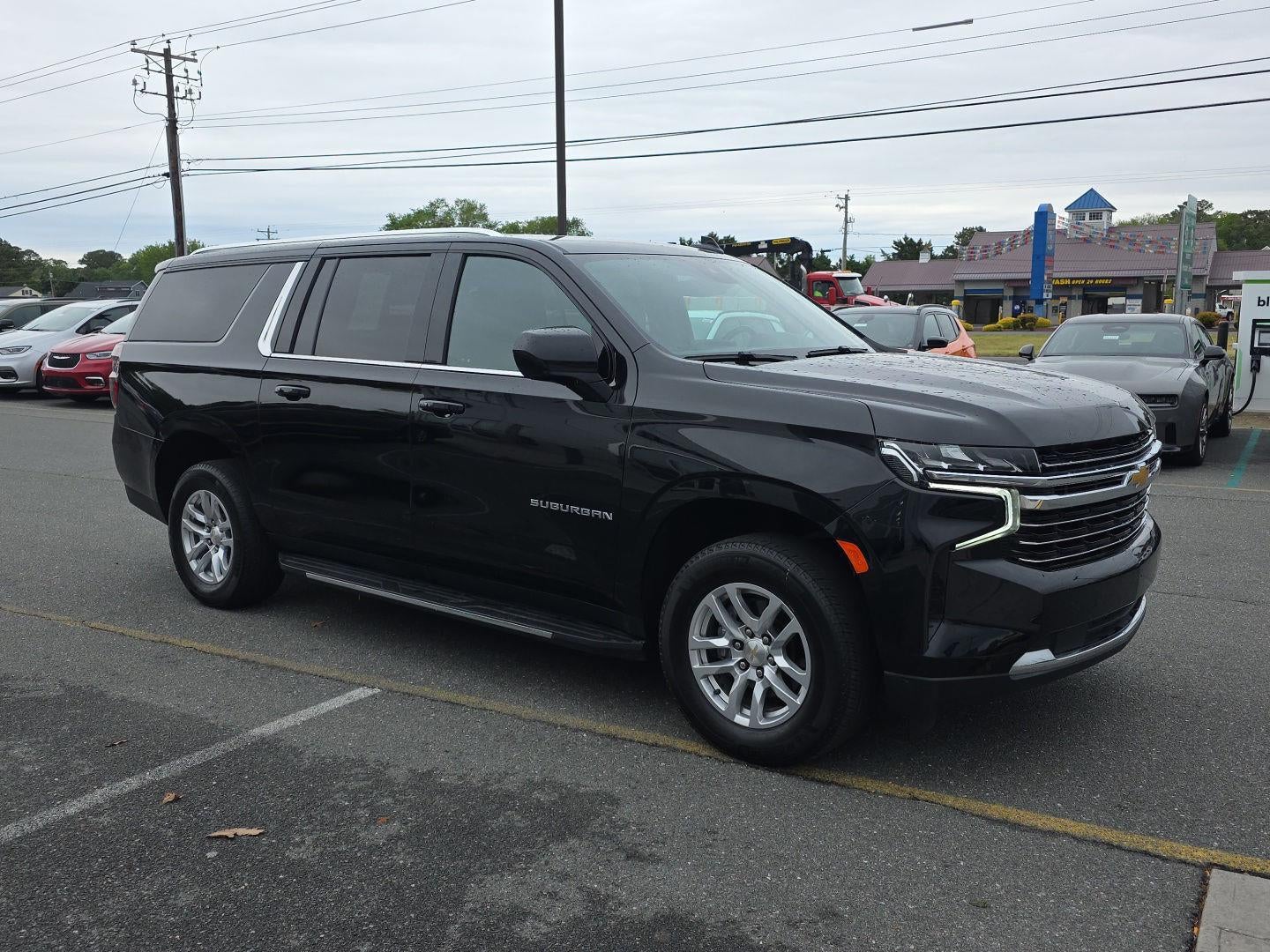 2024 Chevrolet Suburban LT