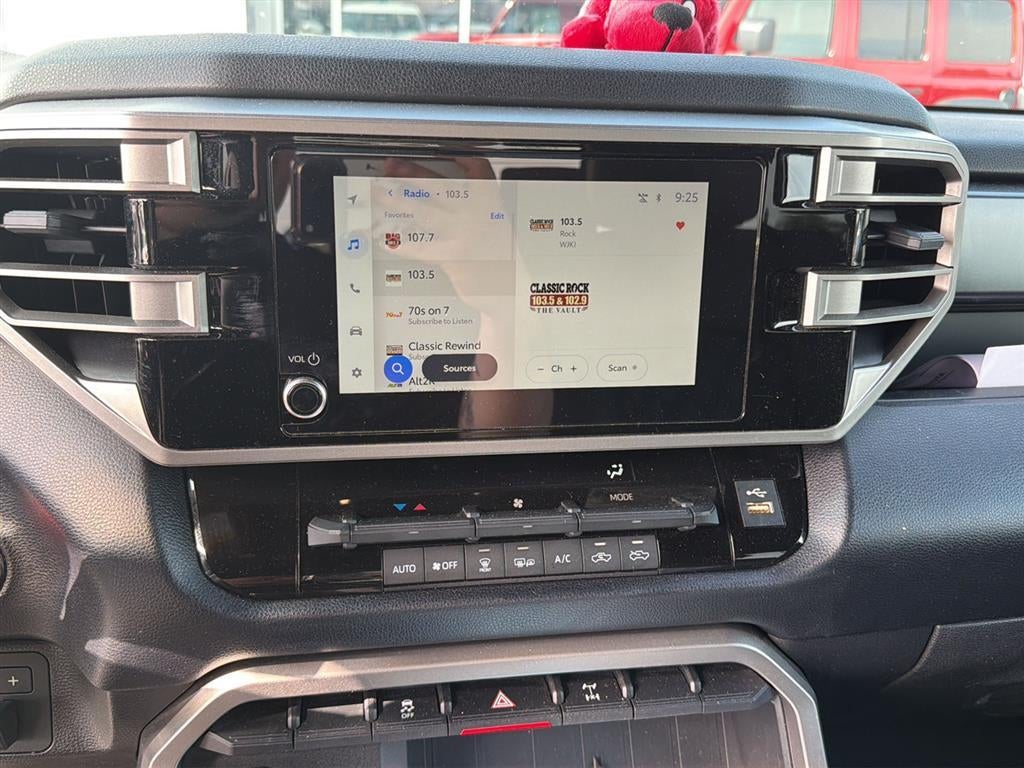 2025 Toyota Tundra SR5