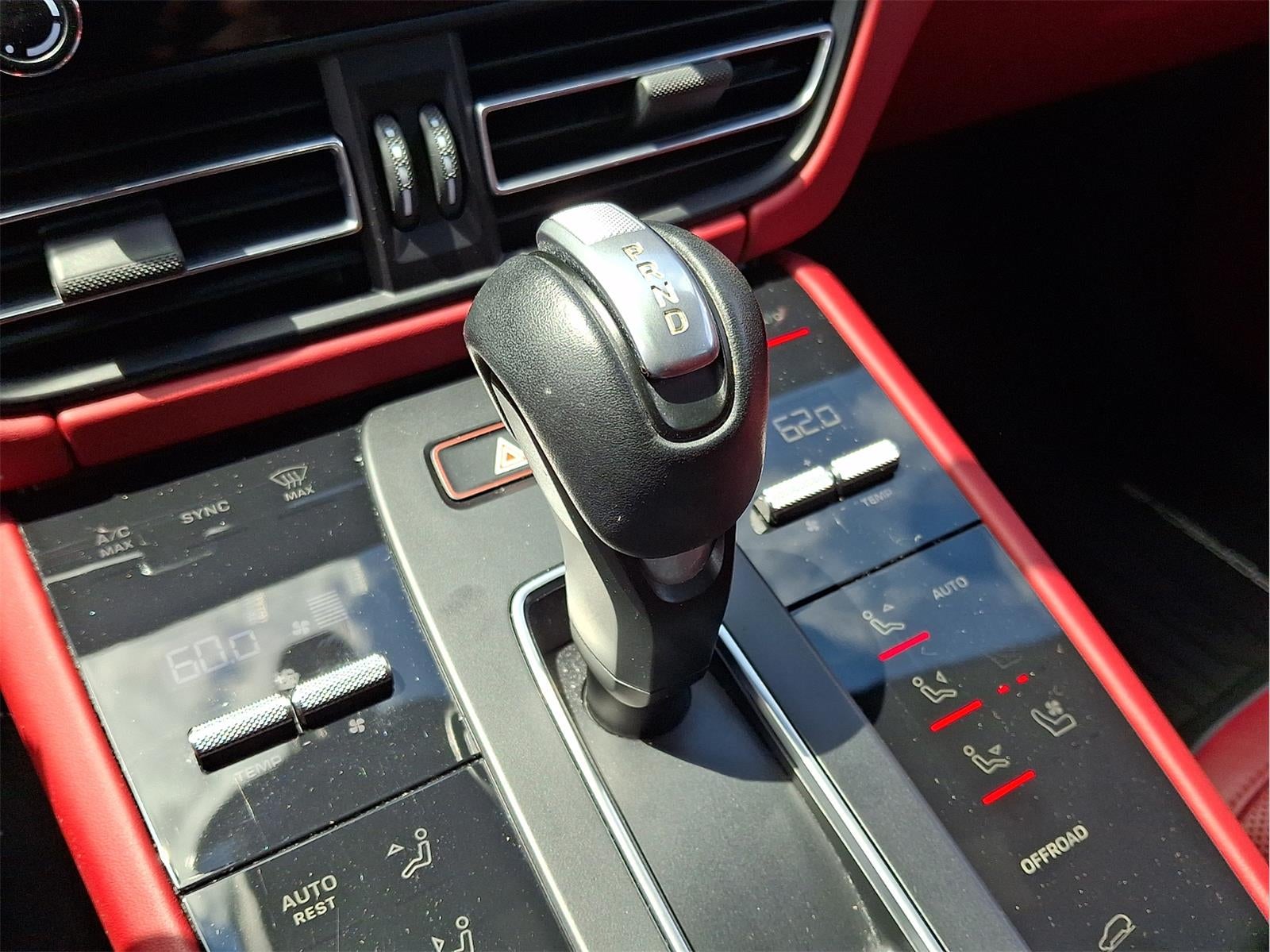 2022 Porsche MACAN S