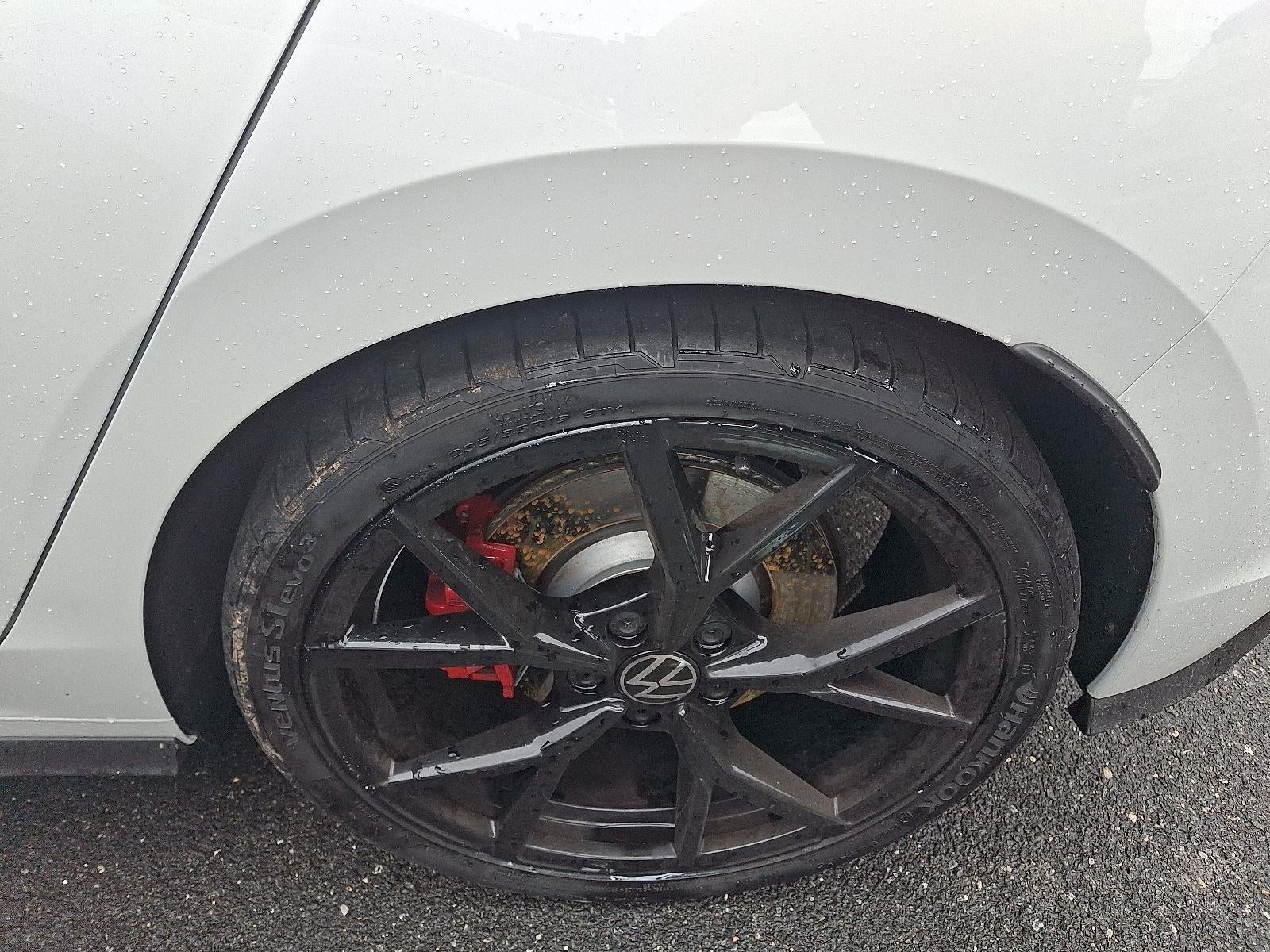 2024 Volkswagen Golf GTI 380 SE