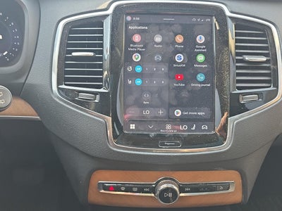 2023 Volvo XC90 B5 Plus