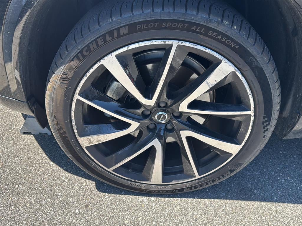 2023 Volvo XC90 Base
