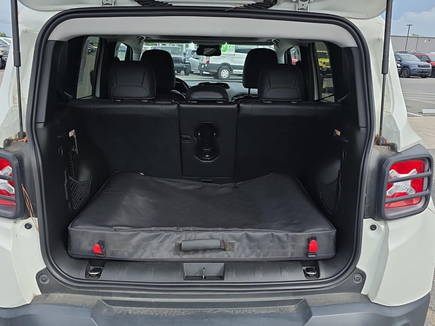 2017 Jeep Renegade Deserthawk